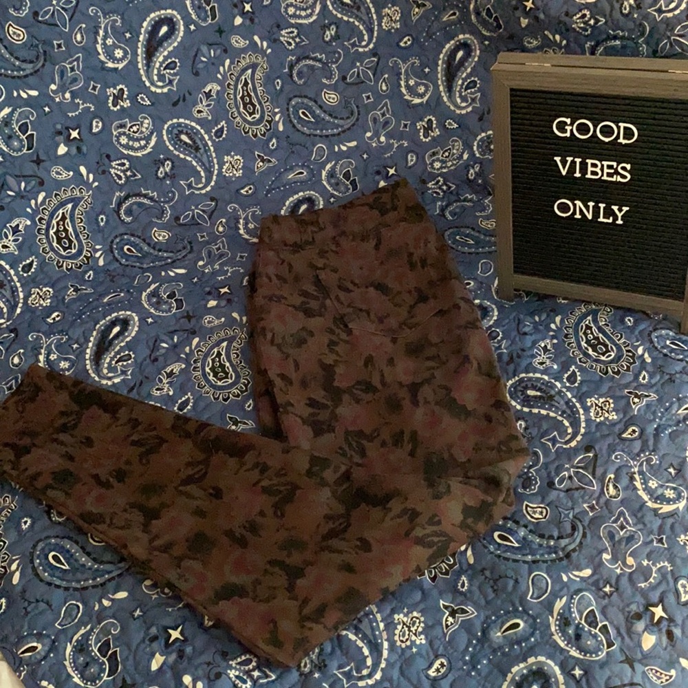 Cute pants!